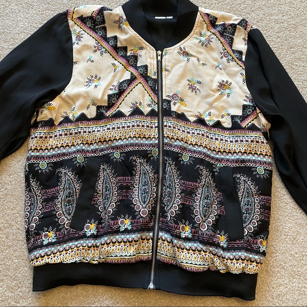 Patterned Jacket - Picture 6 of 11